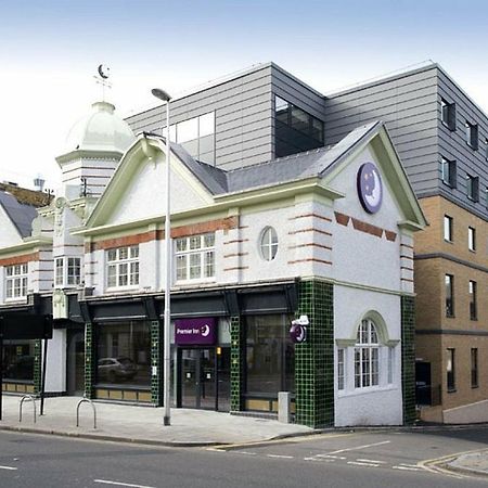 Premier Inn London Clapham Exteriör bild