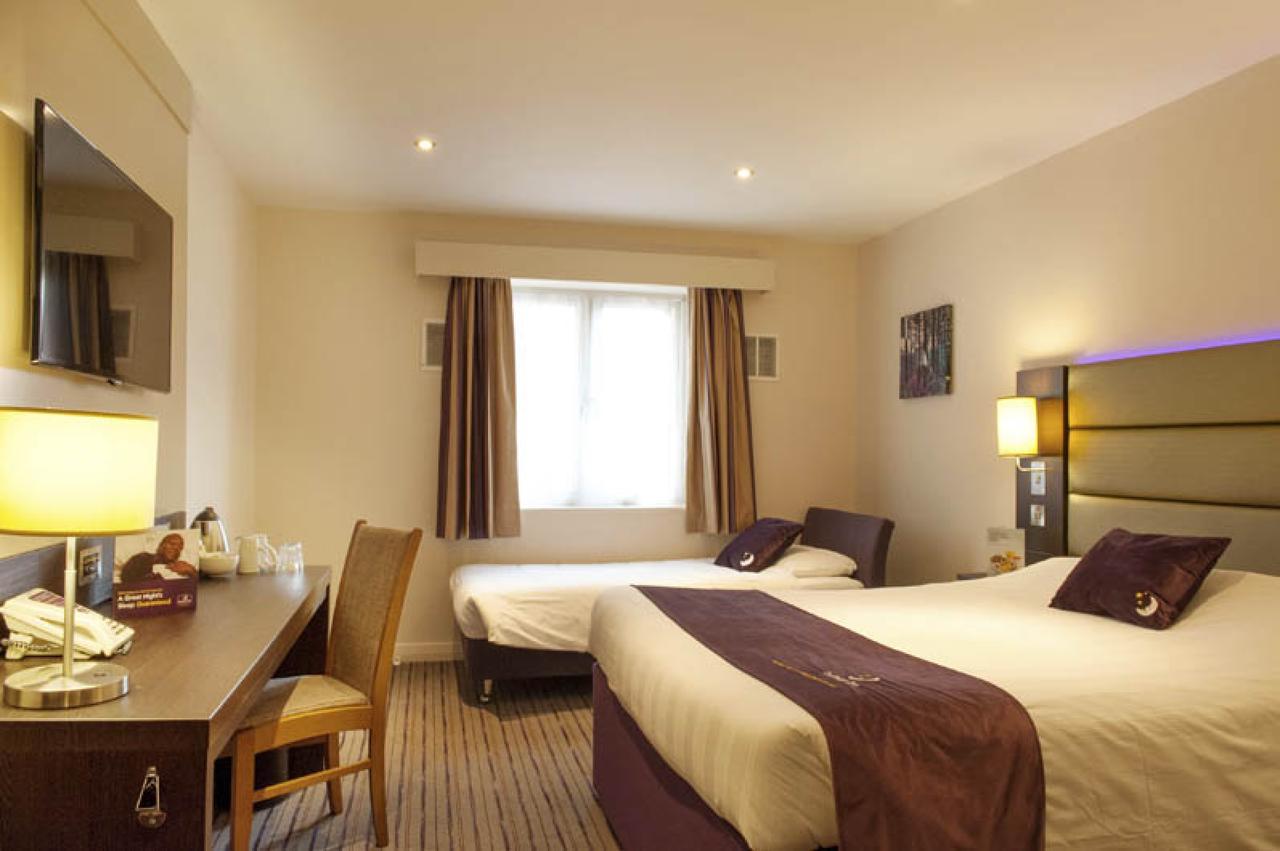 Premier Inn London Clapham Exteriör bild