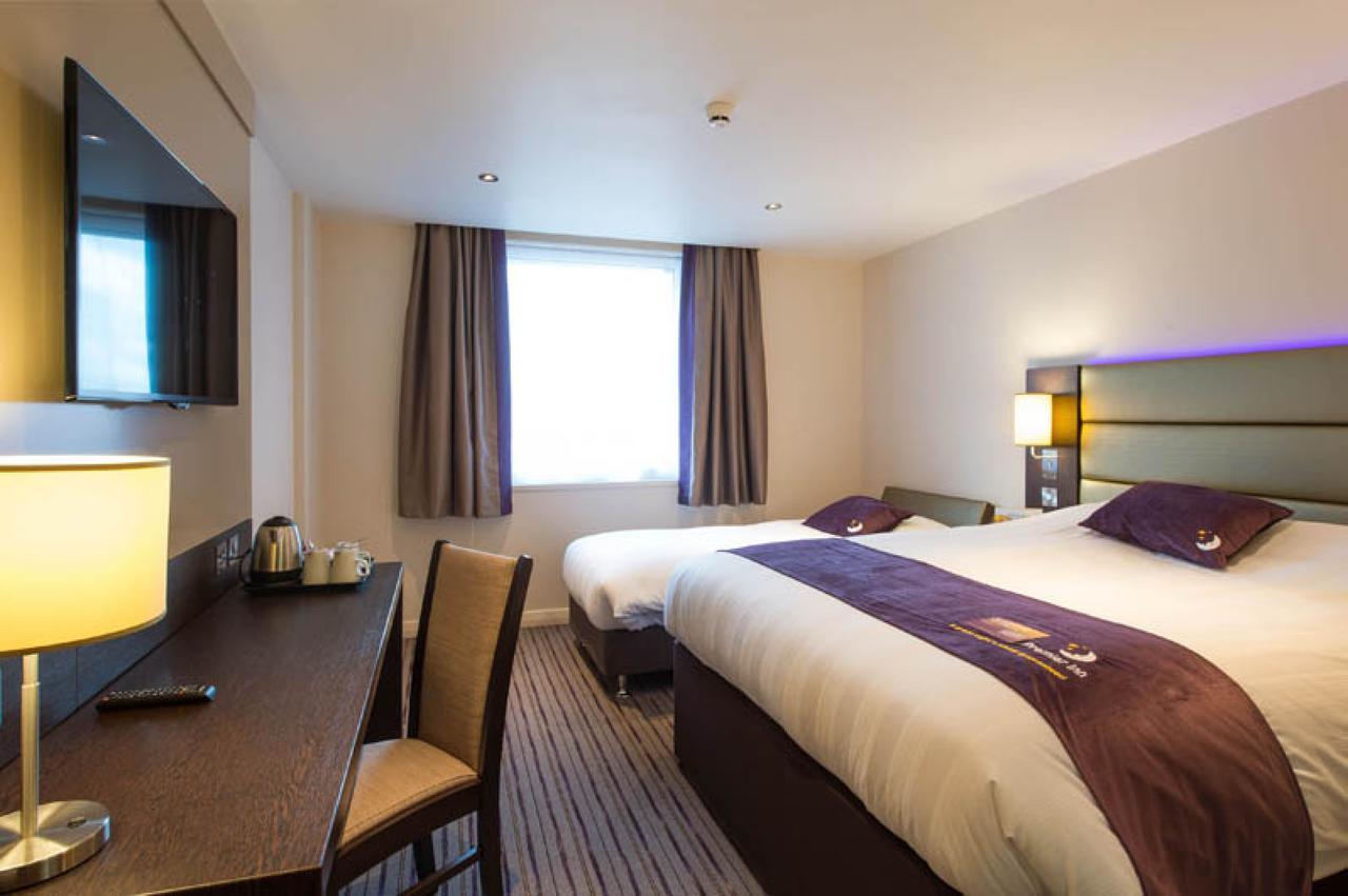 Premier Inn London Clapham Exteriör bild