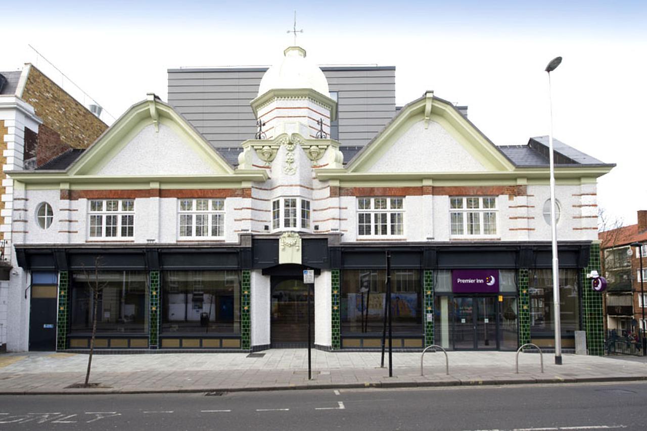 Premier Inn London Clapham Exteriör bild